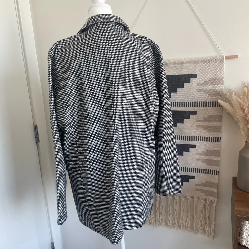 Houndstooth Jacket - Picture 3 of 5